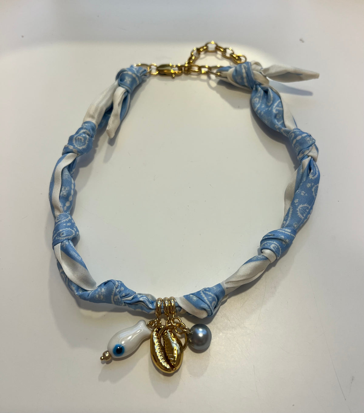Scarf necklace, expandable ( back closure) #130