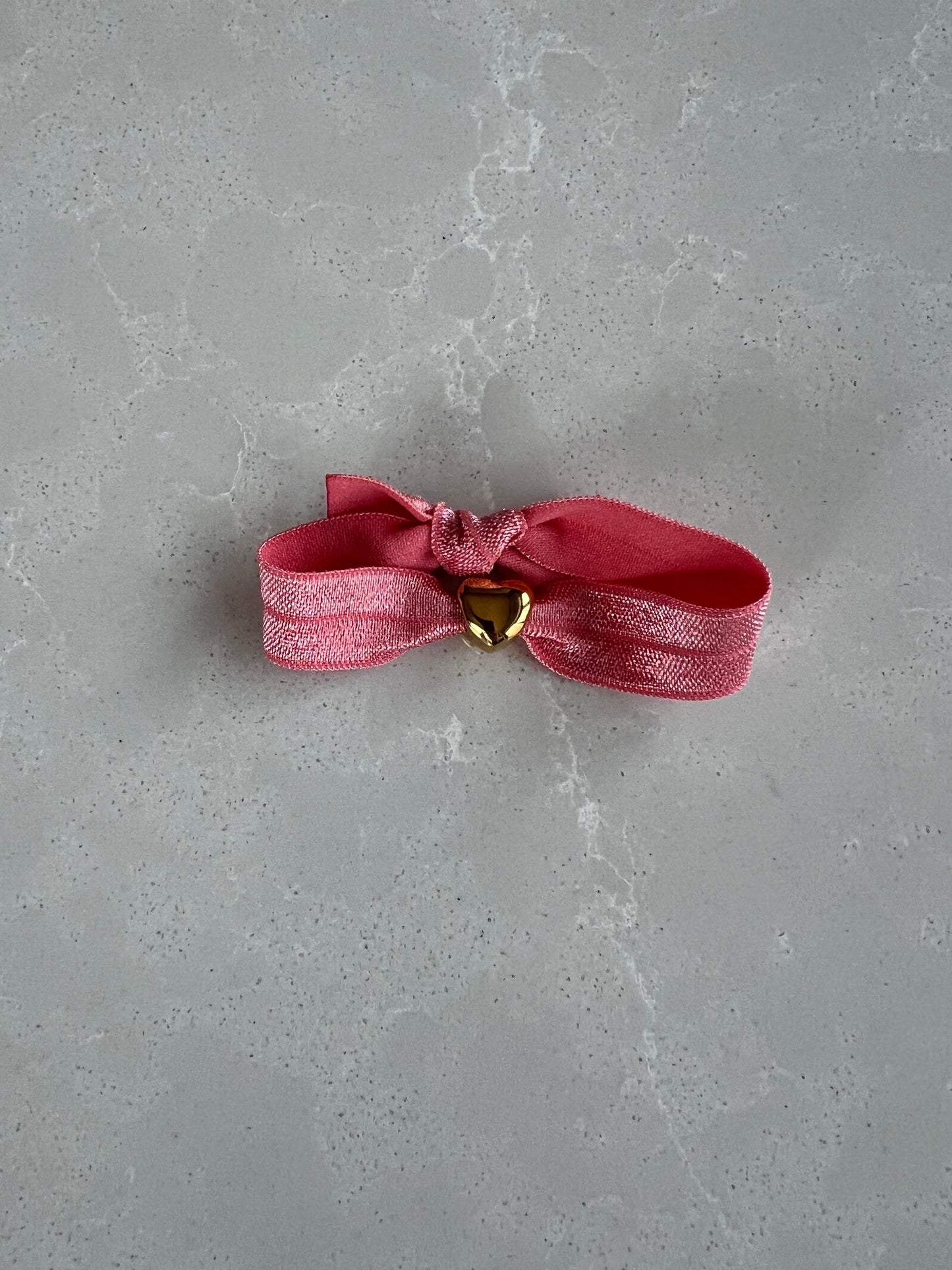 Elastic gold heart bracelet, pink