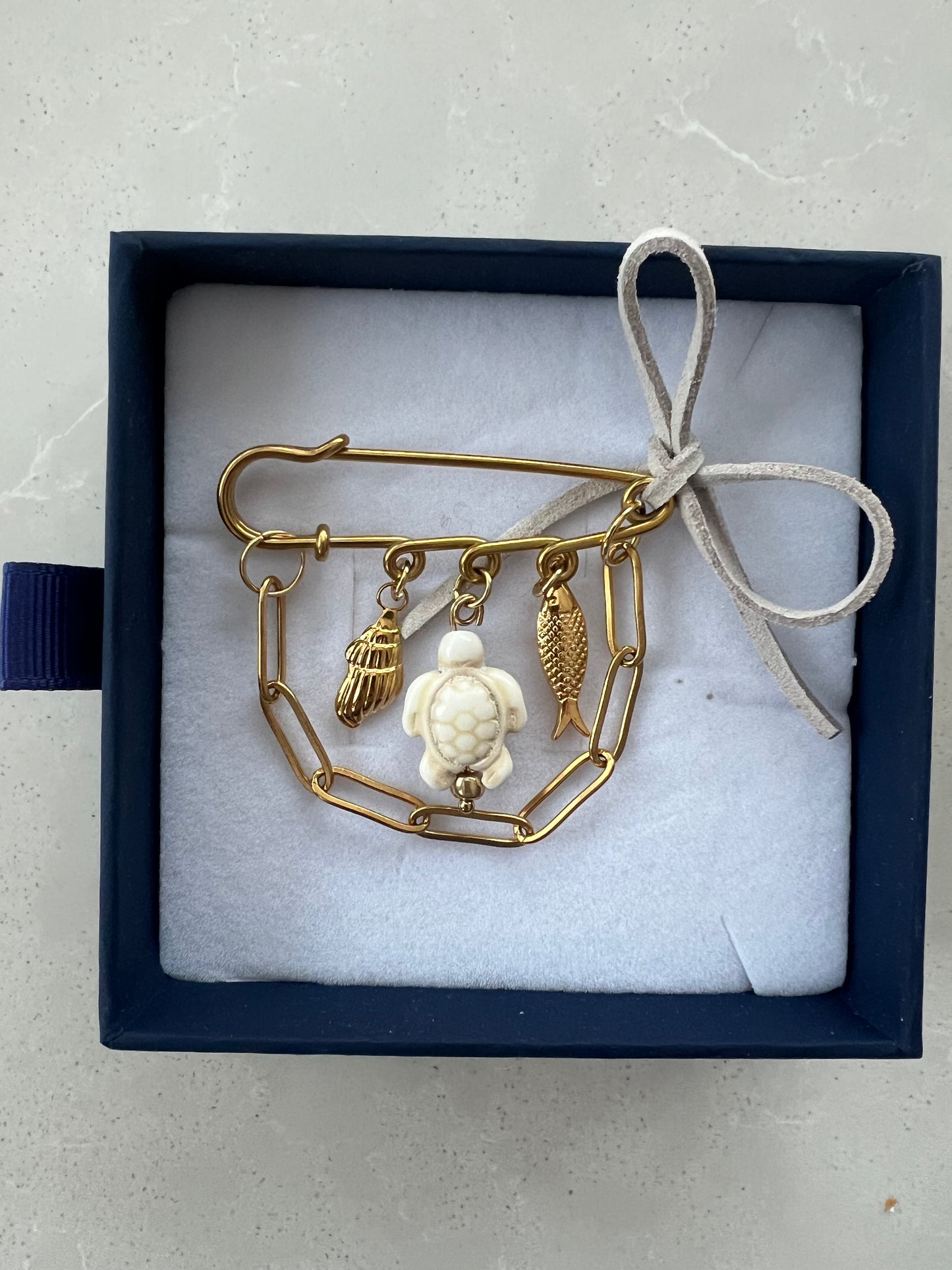 Pin Brooch/ sneakercharm # 11