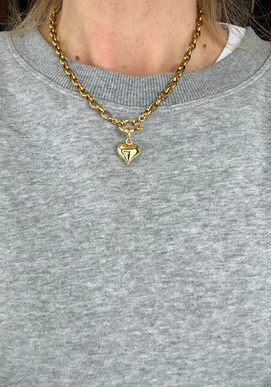 Short chain necklace with bubble heart