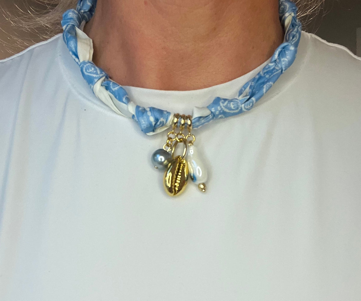 Scarf necklace, expandable ( back closure) #130