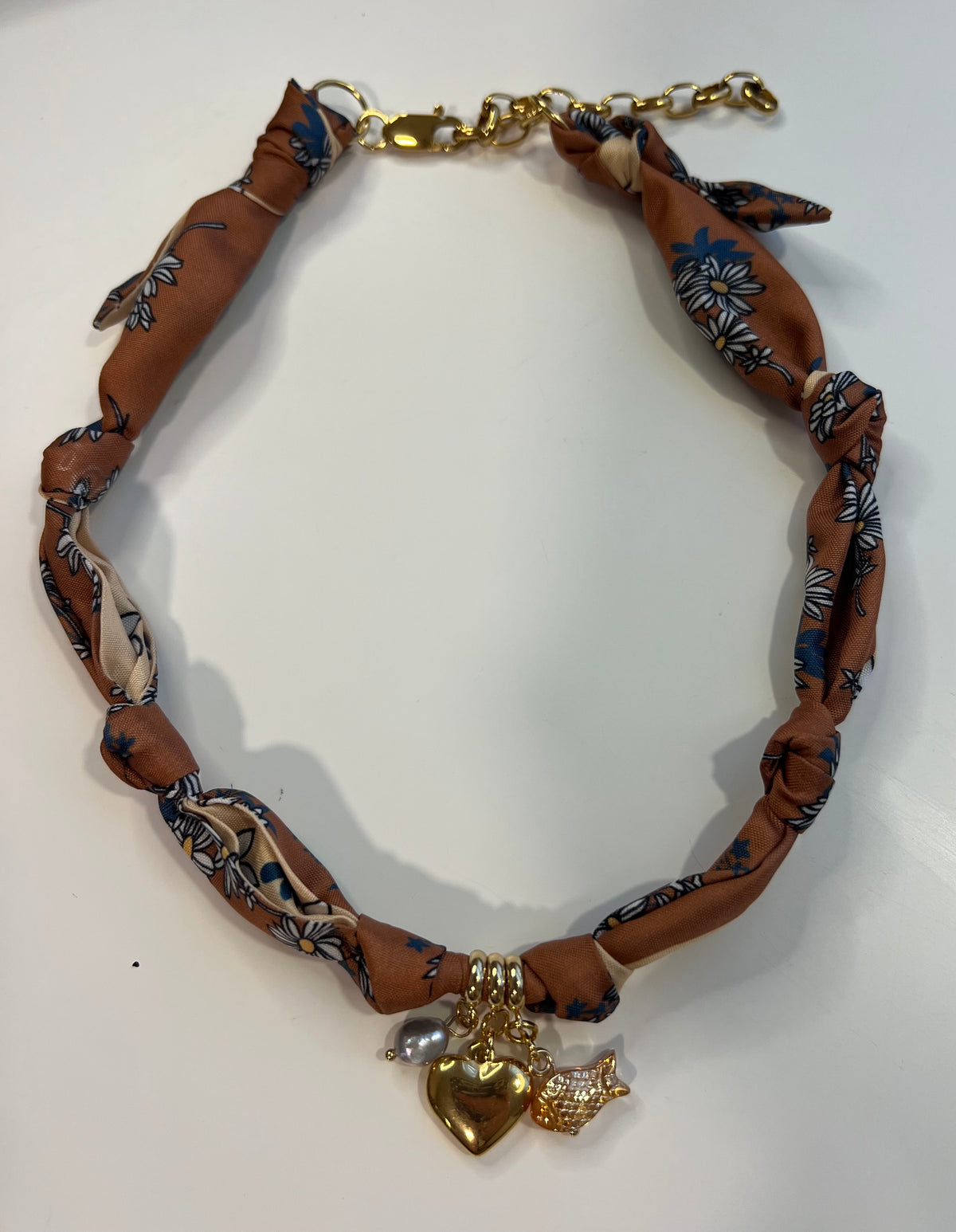 Scarf necklace, expandable ( back closure) #133
