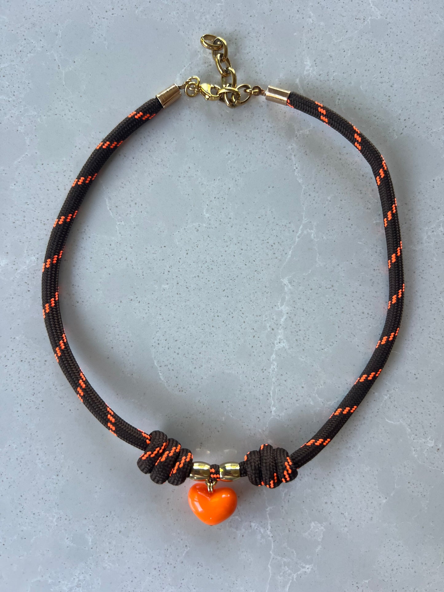 Short cord necklace with bubble heart #112