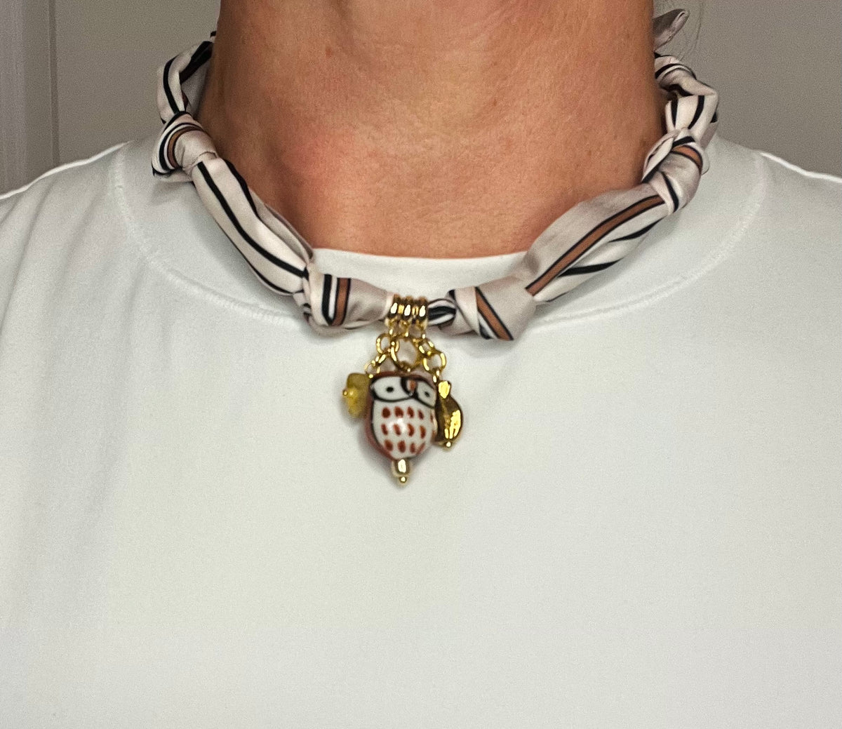 Scarf necklace, expandable ( back closure) #135