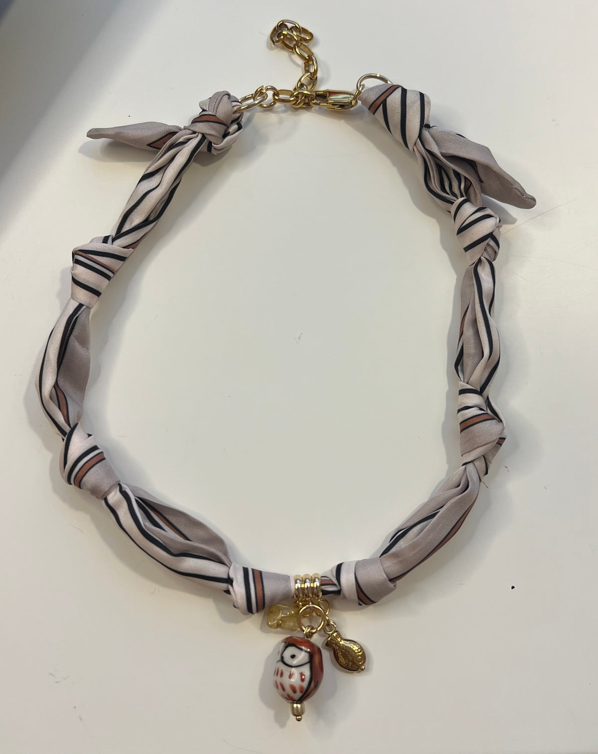 Scarf necklace, expandable ( back closure) #135