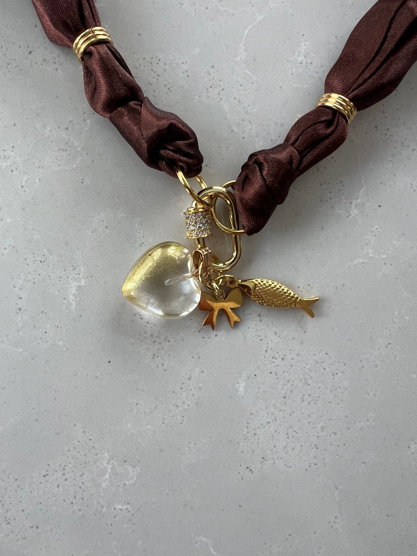 Scarf necklace with sparkling oval closure #48